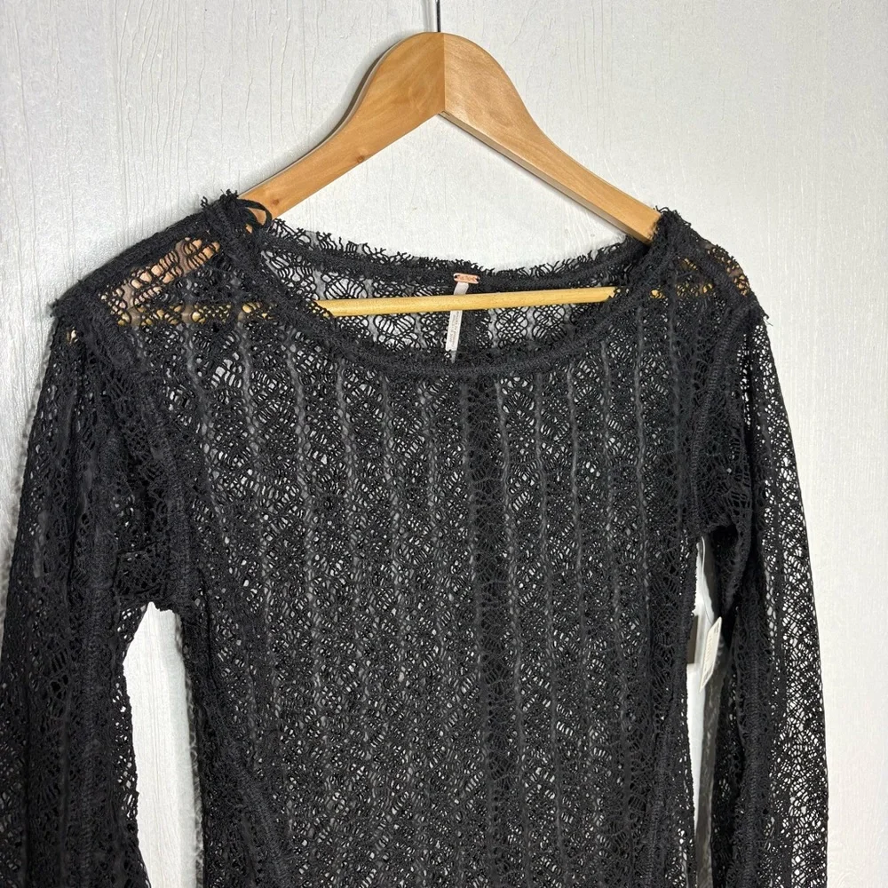 NWT Free People On the Road twisted lace top black size medium